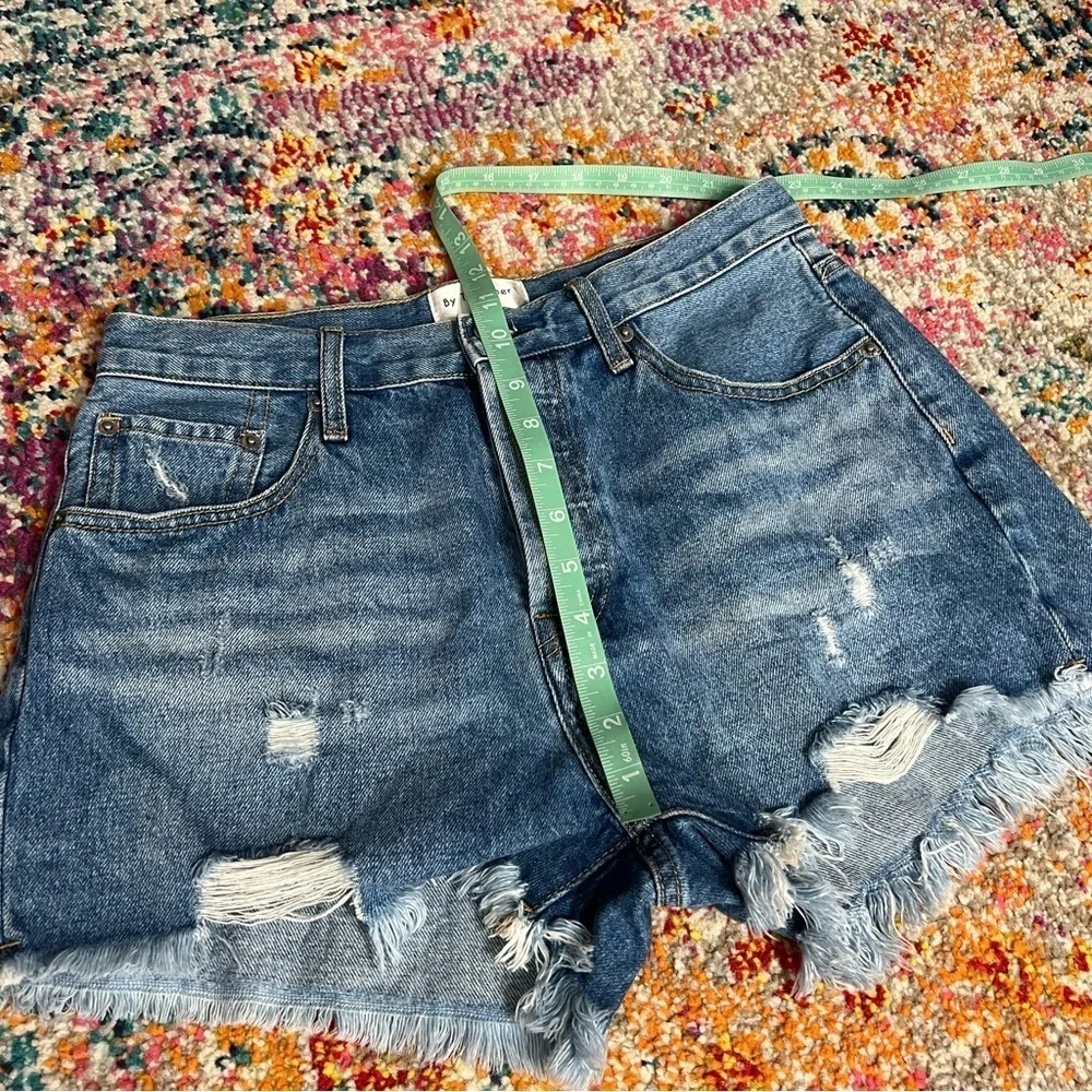 By Together Boutique Cutoff Distressed Jean Shorts‎